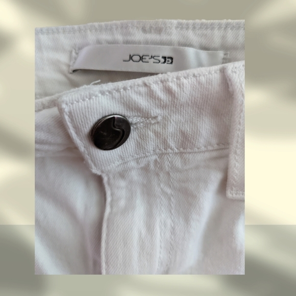 Joe's Jeans Janel Distressed - Picture 3 of 3